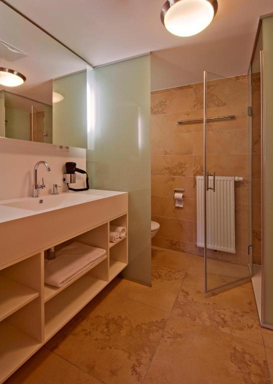 Gastehaus Schloss Bernau Hotel Fischlham Quarto foto
